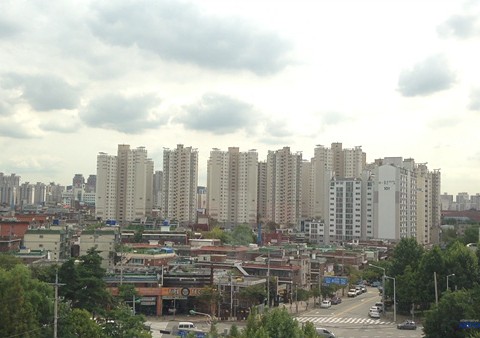 〈나 여기 있어요 I’M HERE〉