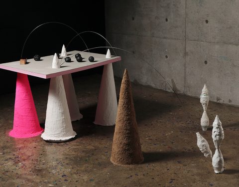 김한나 〈과, 의 것〉